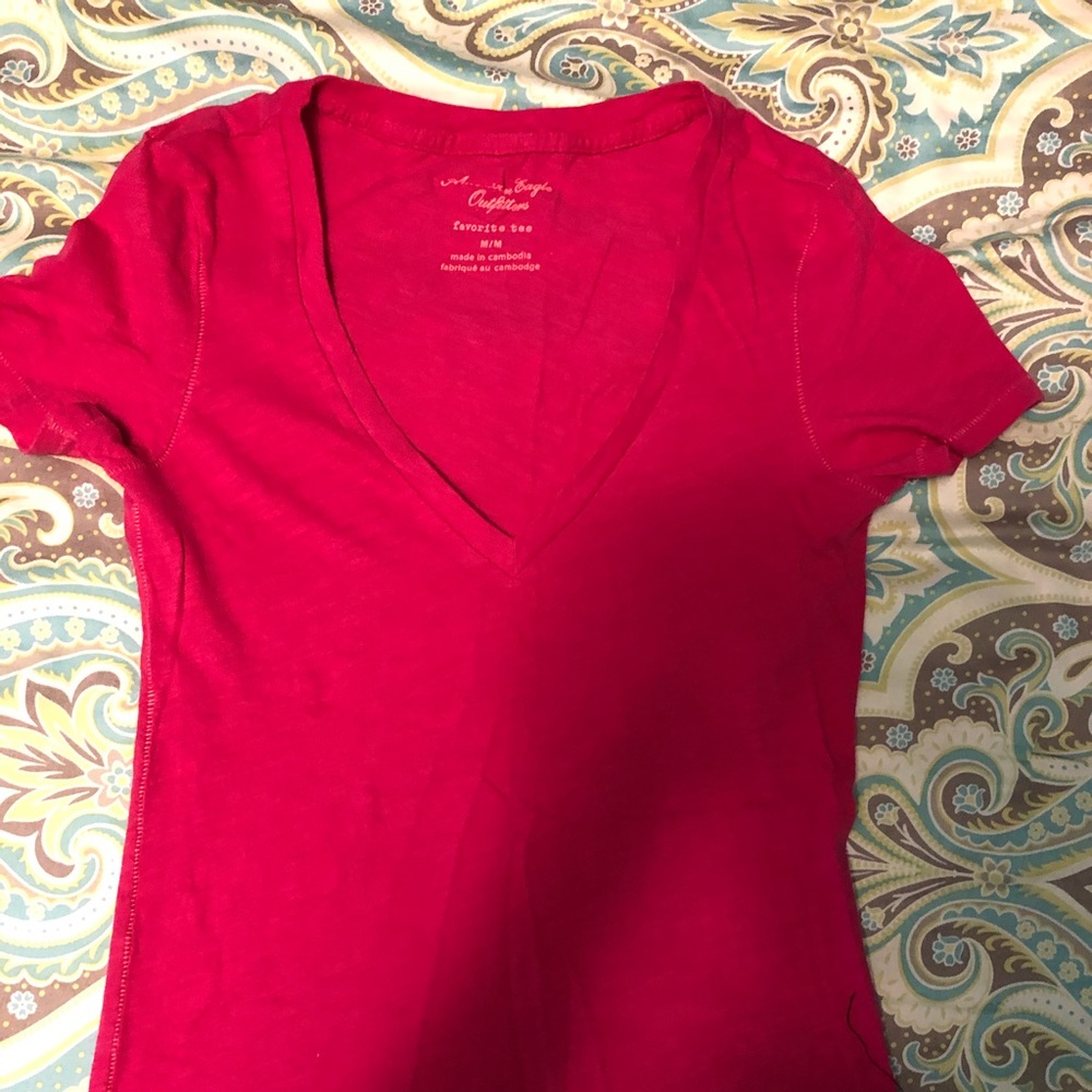 American Eagle Hot pink Tee